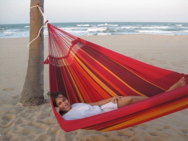 Vida del sol especial - family hammock with macrame fringe by MacaMex MA-01121 color rot