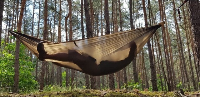 Ultralight hammock dark green including suspension by Bushmen BU-1ULHAZENDO color grün